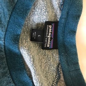 Men’s Patagonia long sleeve shirt